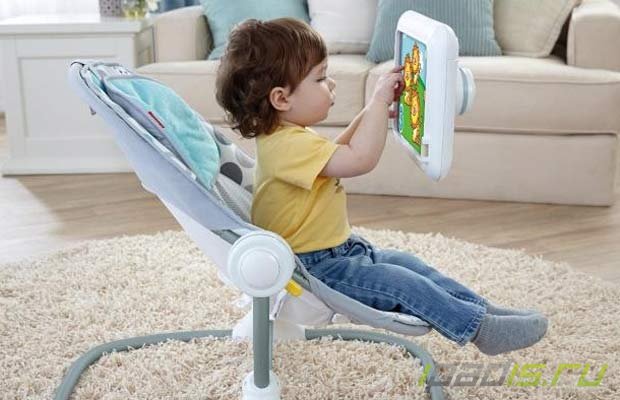 Детский стул с подставкой для iPad вне закона
